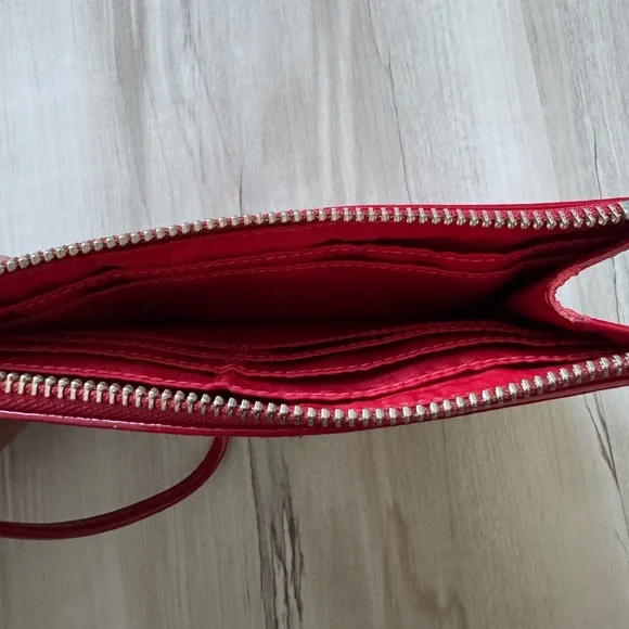 Coach Wallet - Picture 6 of 6